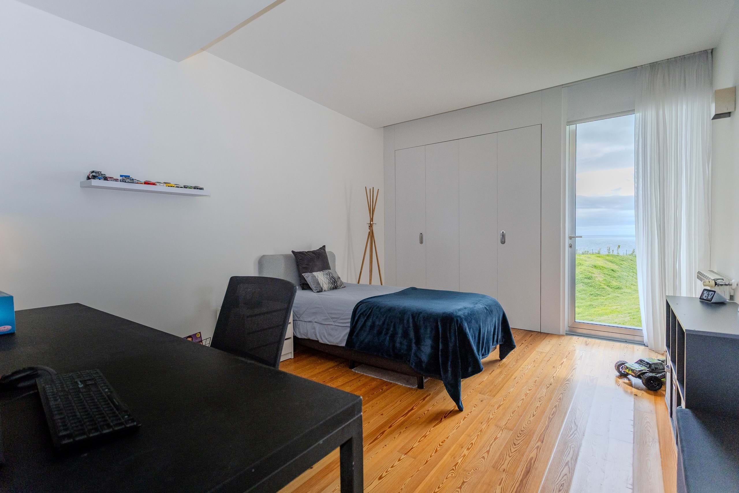 Ponta Delgada, Ilha de São Miguel, 9560-501, PT, 3 Bedrooms Bedrooms, ,4 BathroomsBathrooms,Residential,For Sale,1826448