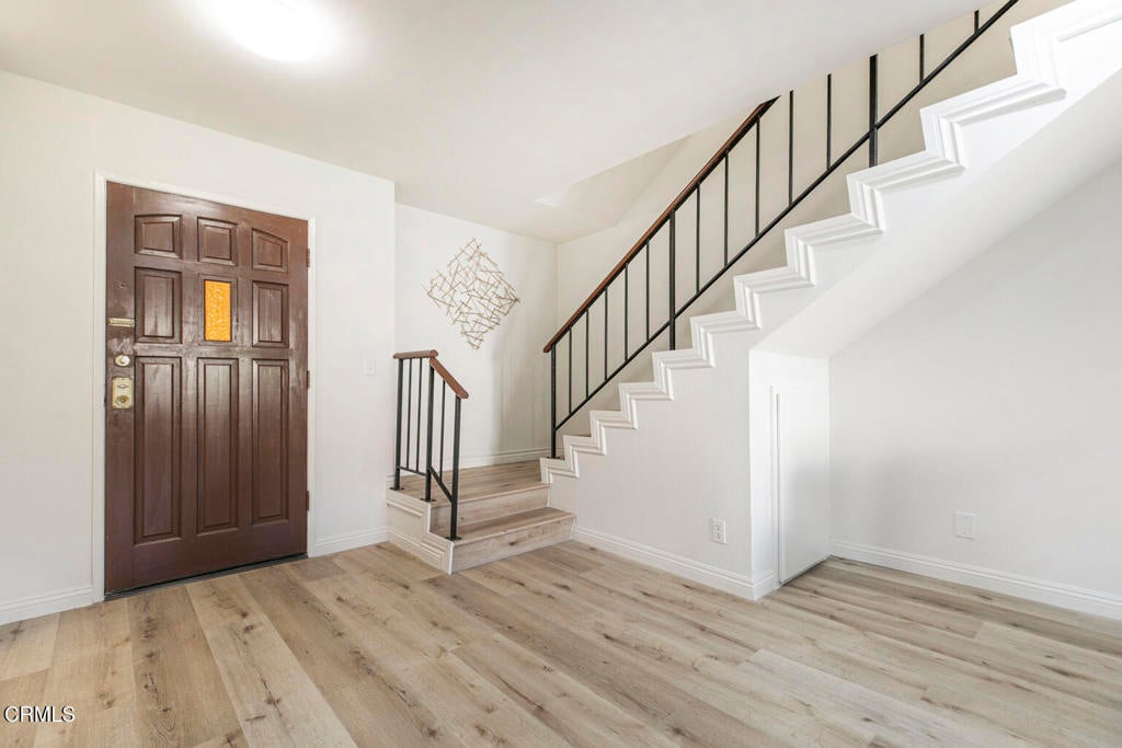 Glendale, California, 91205, United States, 3 Bedrooms Bedrooms, ,2 BathroomsBathrooms,Residential,For Sale,1938623