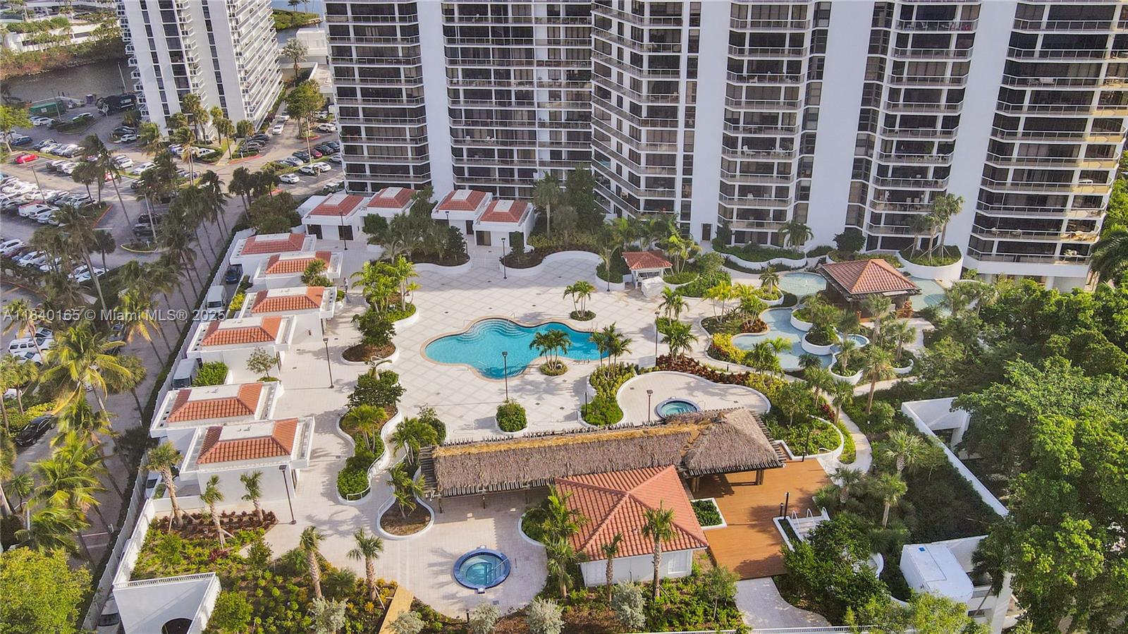 Aventura, Florida, 33180, United States, 2 Bedrooms Bedrooms, ,2 BathroomsBathrooms,Residential,For Sale,1897536