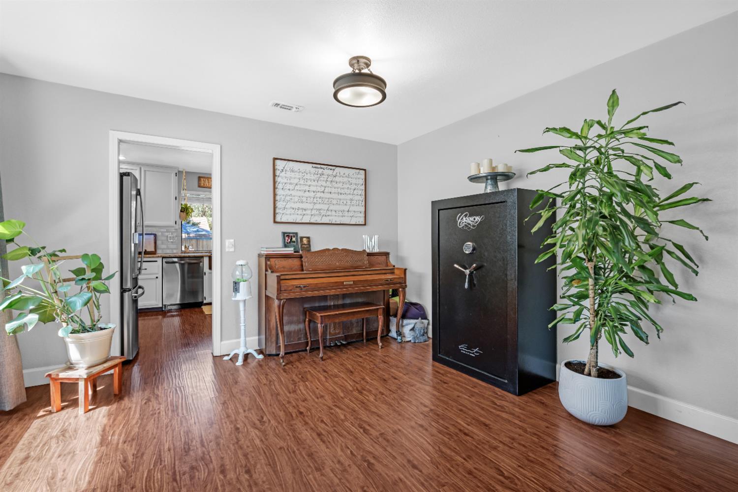 Cameron Park, California, 95682, United States, 4 Bedrooms Bedrooms, ,3 BathroomsBathrooms,Residential,For Sale,1942524