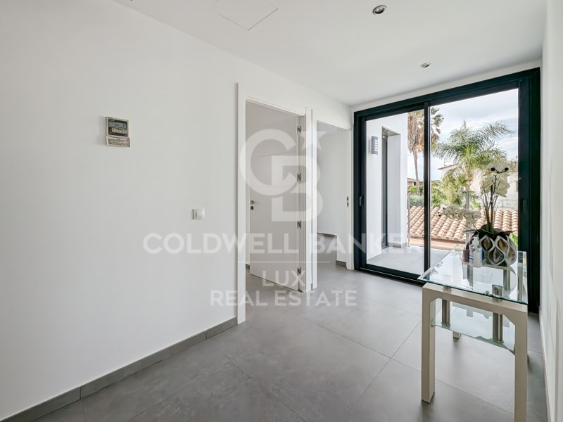 Girona, Empuriabrava, Francol? - Freser - Noguera, Empuriabrava, Catalonia, ES, 5 Bedrooms Bedrooms, ,5 BathroomsBathrooms,Residential,For Sale,Girona, Empuriabrava, Francol? - Freser - Noguera,1448646