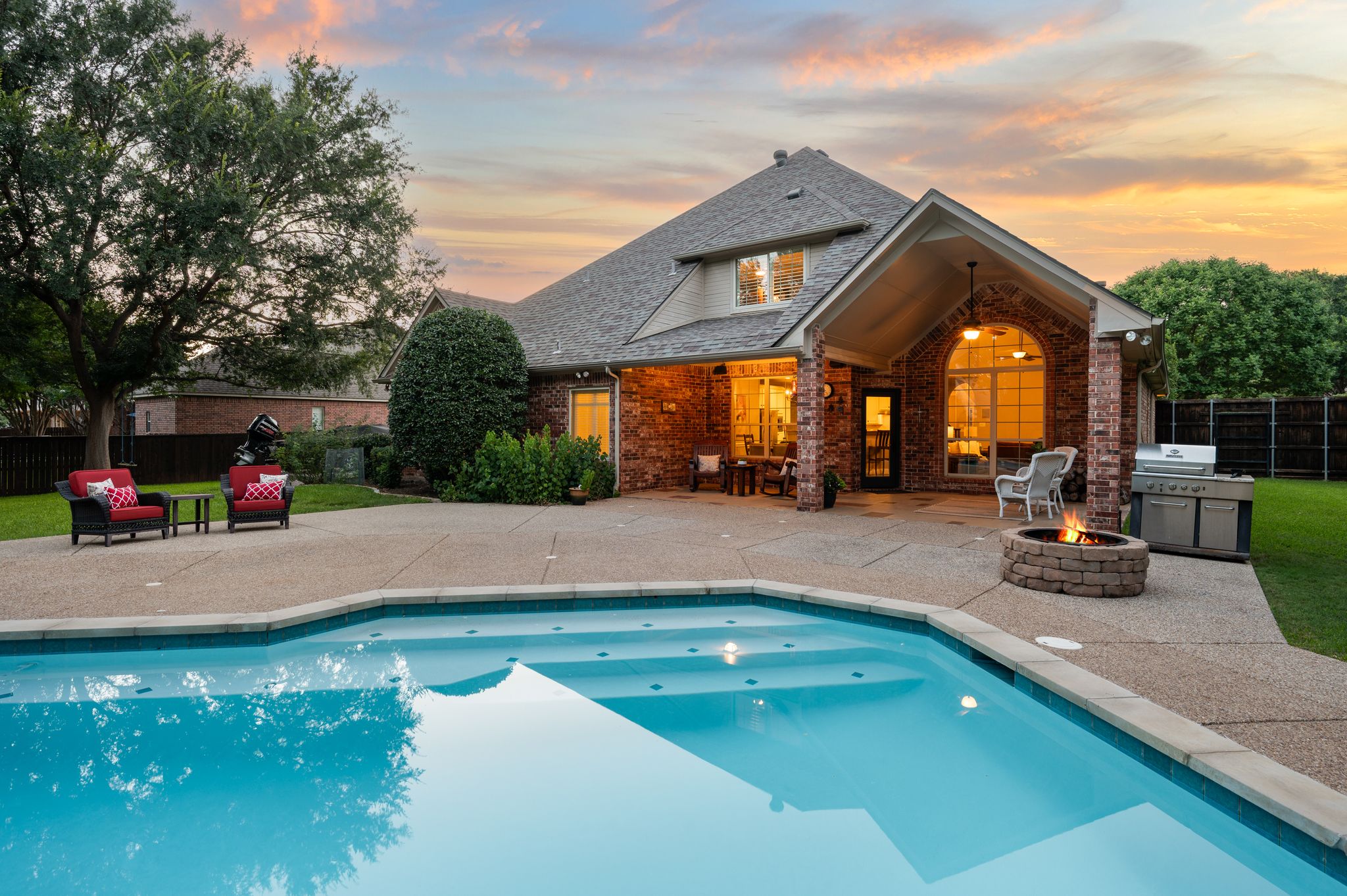  Timeless Elegance on Nearly Half an Acre in Prestigious Southlake Hills - 物件實景