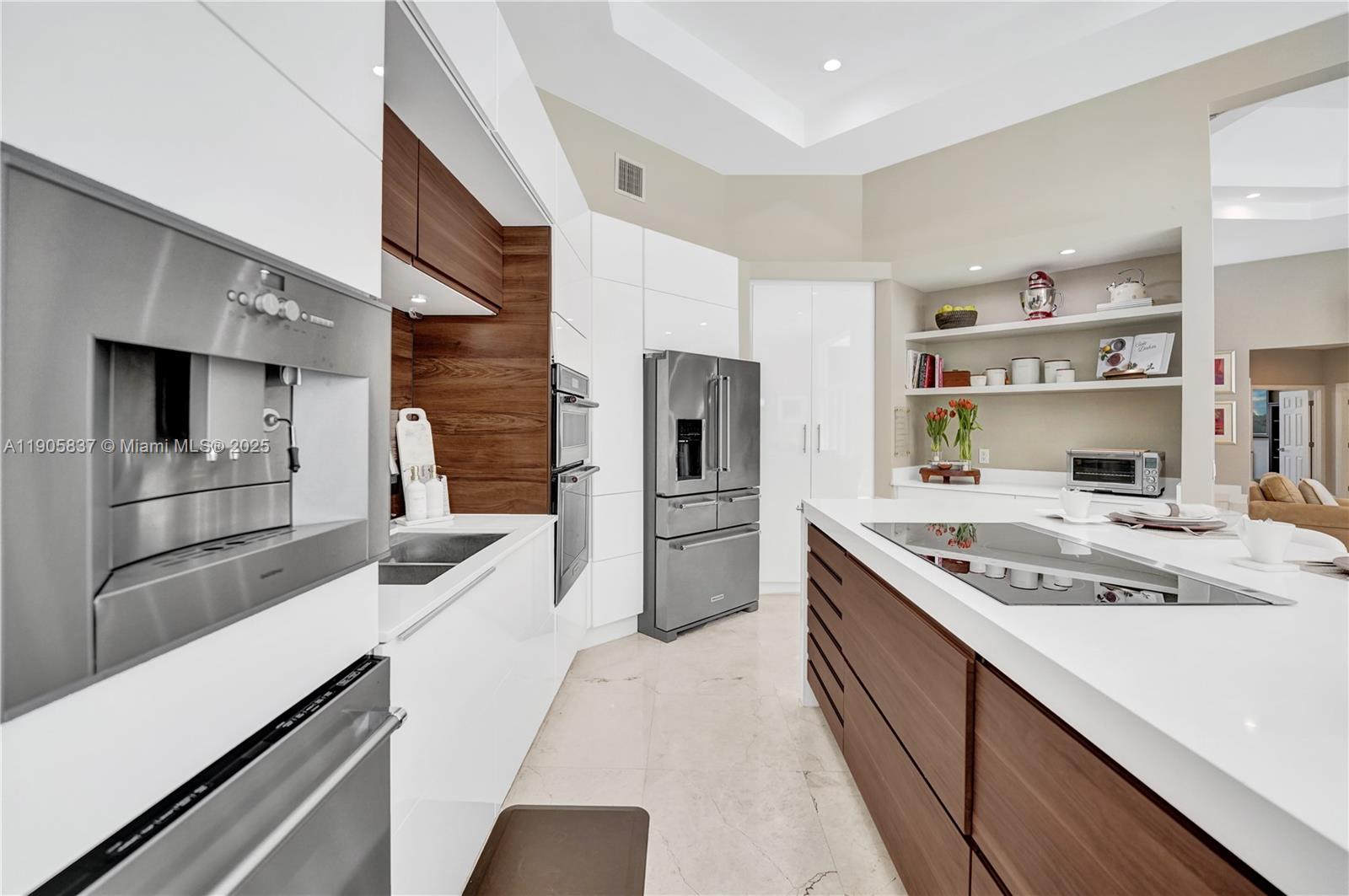 Weston, Florida, 33327, United States, 5 Bedrooms Bedrooms, ,3 BathroomsBathrooms,Residential,For Sale,1991859