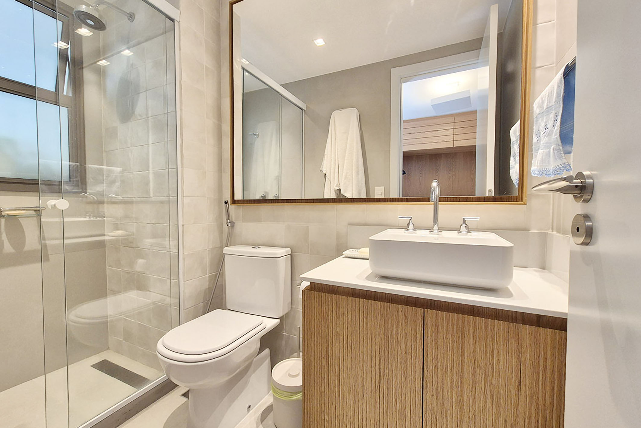  Apartment with 4 Suites and a Spacious Balcony in Jardim Botânico - 物件實景