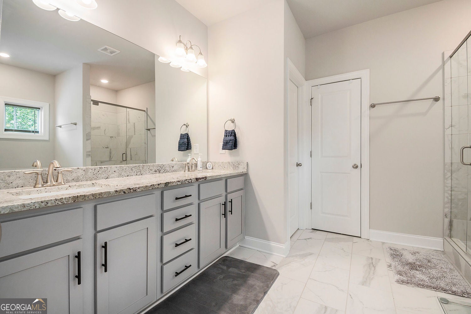 Dallas, Georgia, 30132, United States, 5 Bedrooms Bedrooms, ,5 BathroomsBathrooms,Residential,For Sale,1914852