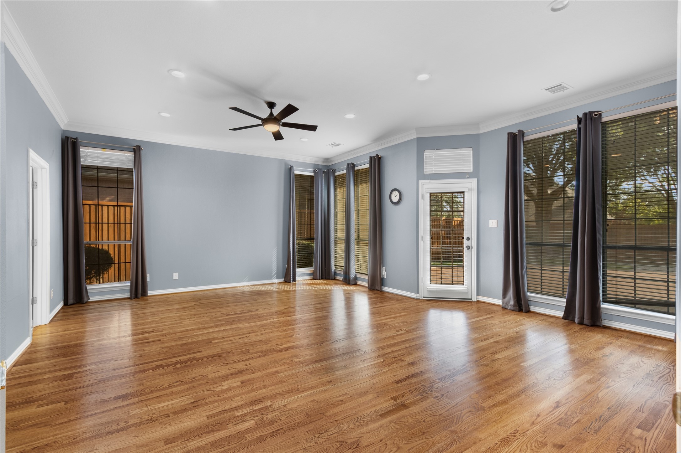 Plano, Texas, 75025, United States, 4 Bedrooms Bedrooms, ,4 BathroomsBathrooms,Residential,For Sale,1993481