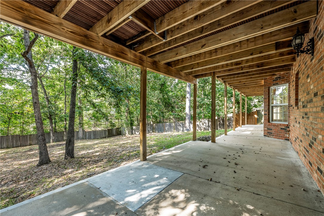 Bella Vista, Arkansas, 72714, United States, 4 Bedrooms Bedrooms, ,3 BathroomsBathrooms,Residential,For Sale,1916818