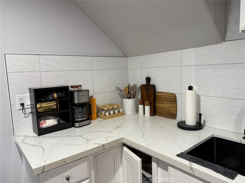 Woodland Hills, California, 91364, United States, 4 Bedrooms Bedrooms, ,3 BathroomsBathrooms,Residential,For Sale,1982021