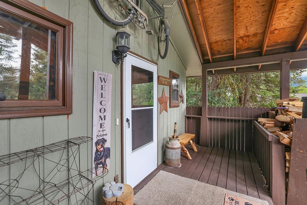 McCall, Idaho, 83638, United States, 5 Bedrooms Bedrooms, ,3 BathroomsBathrooms,Residential,For Sale,1881476