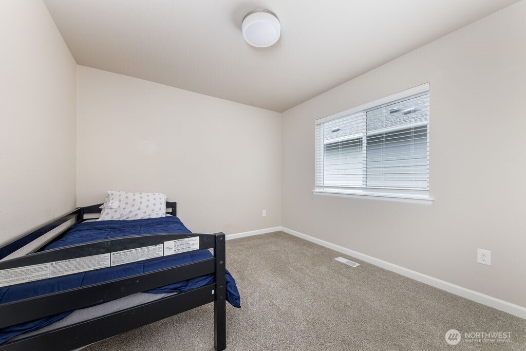 Black Diamond, Washington, 98010, United States, 4 Bedrooms Bedrooms, ,3 BathroomsBathrooms,Residential,For Sale,1777574