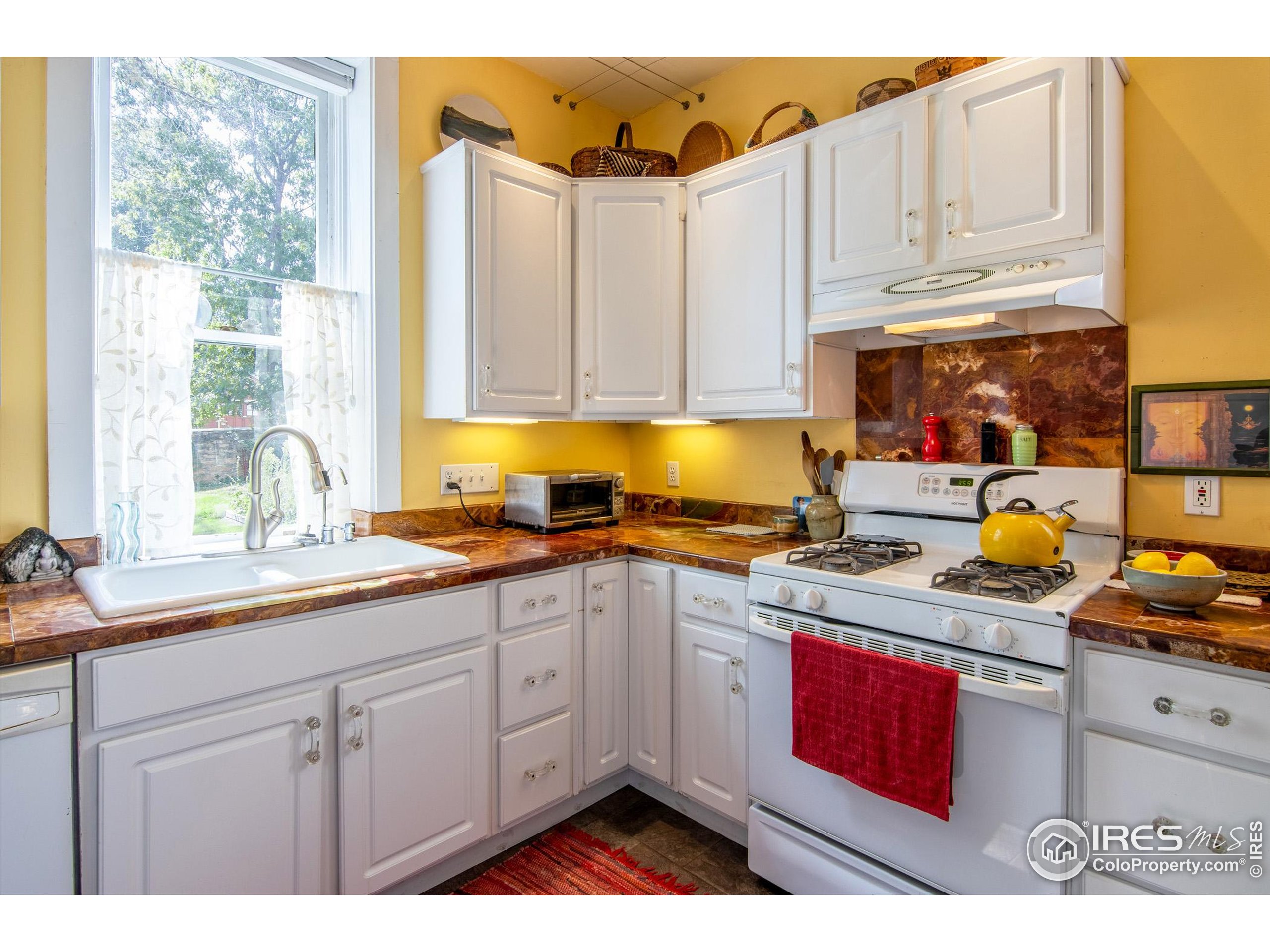 Boulder, Colorado, 80302, United States, 2 Bedrooms Bedrooms, ,Residential,For Sale,1989370