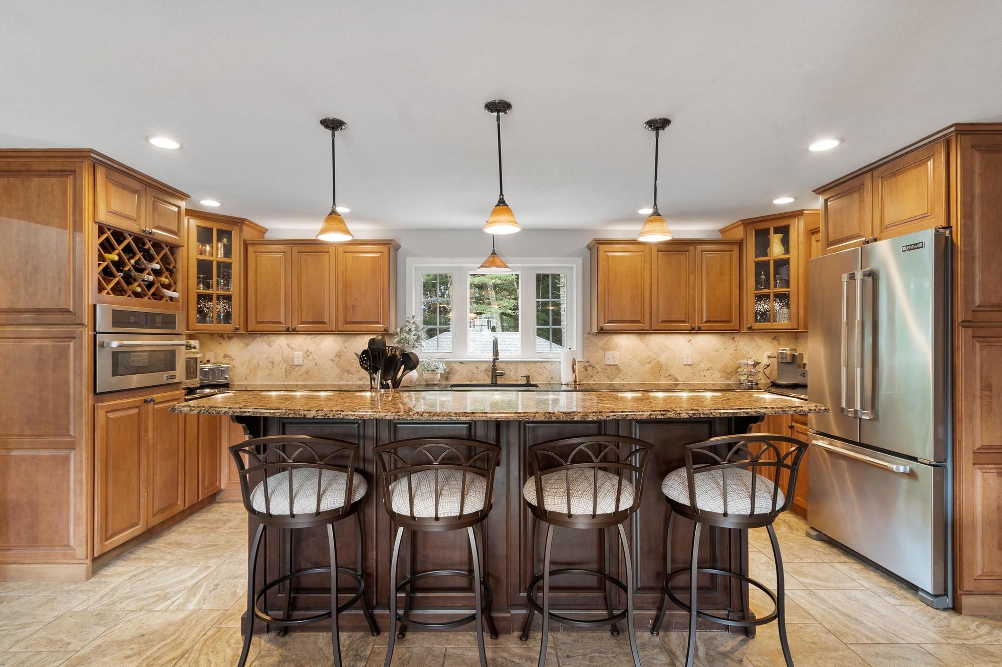  60 Wescott Circle, Tewksbury, MA, 01876 - 物件實景