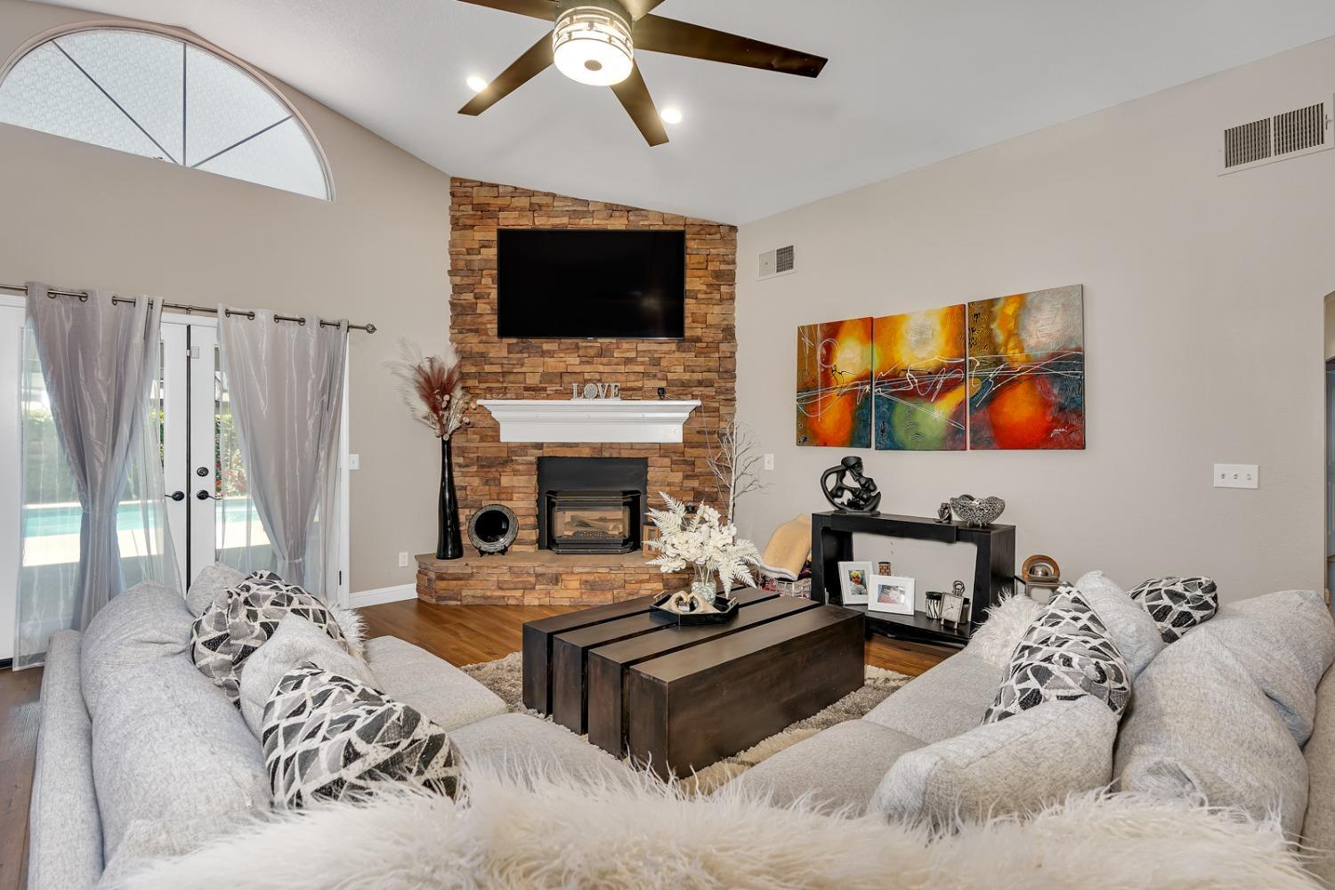 Madera, California, 93637, United States, 3 Bedrooms Bedrooms, ,3 BathroomsBathrooms,Residential,For Sale,1984601