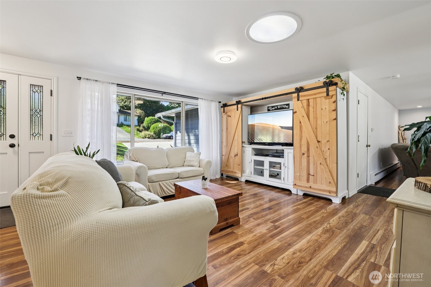 Snohomish, Washington, 98290, United States, 3 Bedrooms Bedrooms, ,1 BathroomBathrooms,Residential,For Sale,1947981