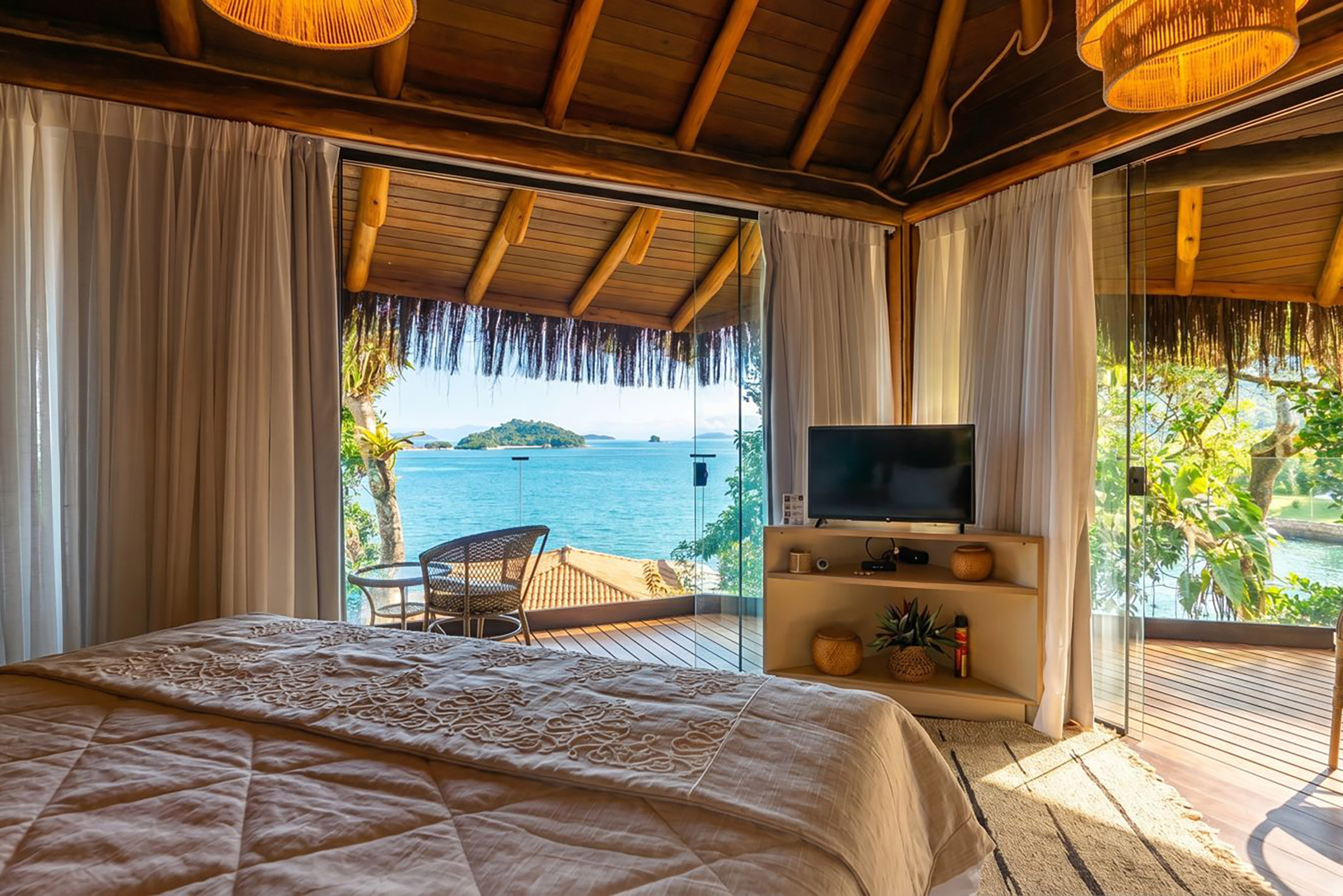  Waterfront estate overlooking Cataguases Island in Angra dos Reis - 物件實景