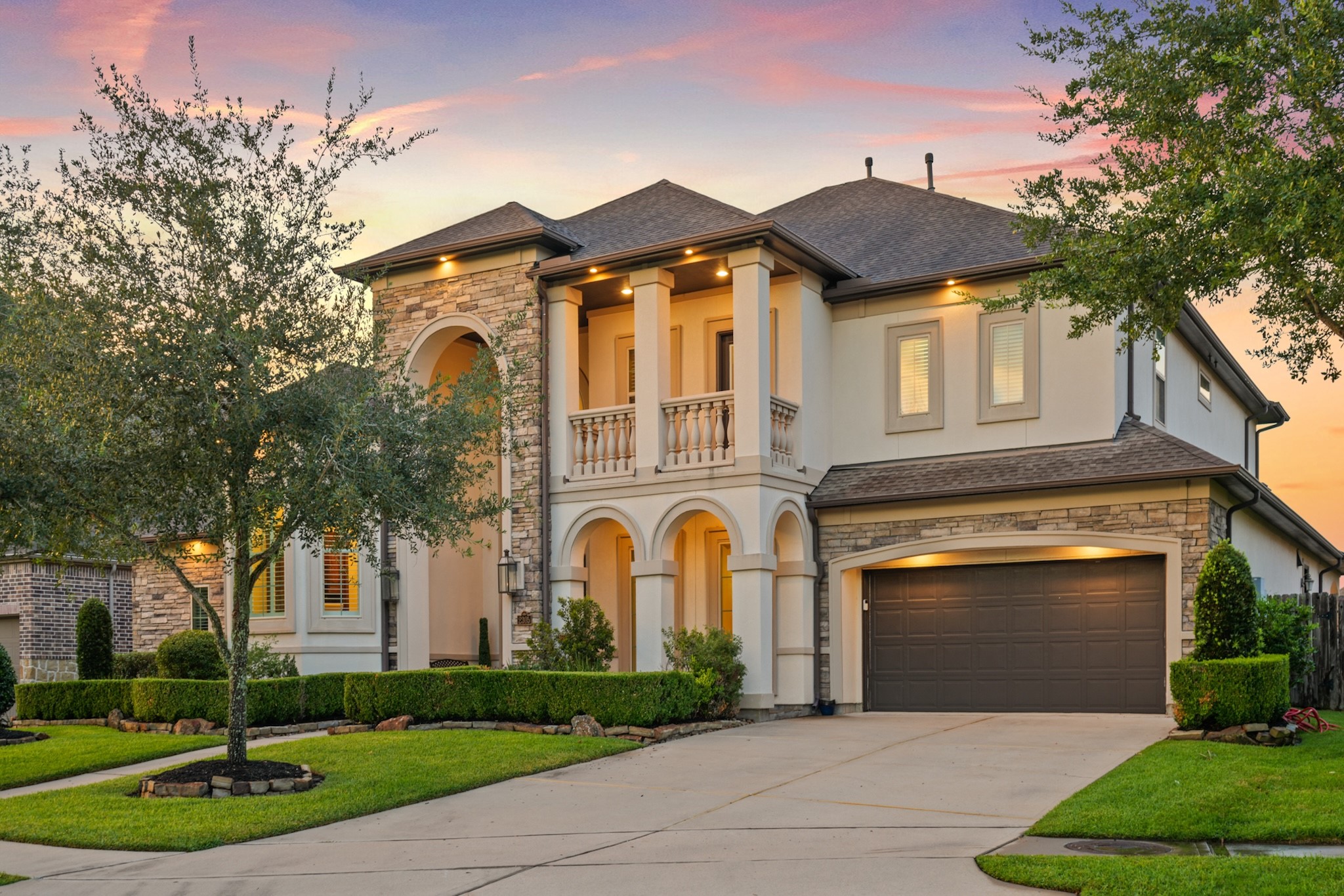 Friendswood, Texas, 77546, United States, 5 Bedrooms Bedrooms, ,6 BathroomsBathrooms,Residential,For Sale,1989691