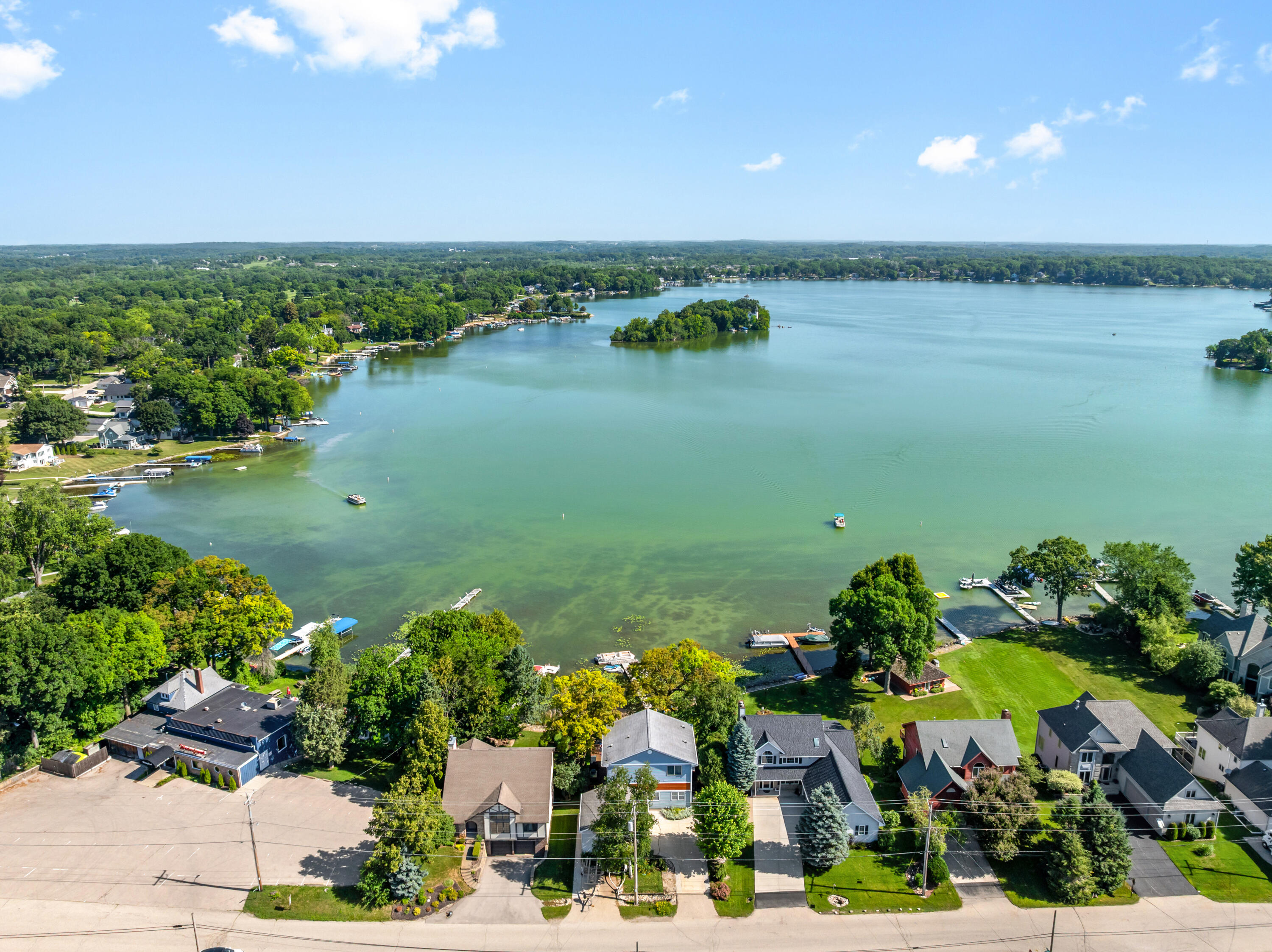 Burlington, Wisconsin, 53105, United States, 4 Bedrooms Bedrooms, ,3 BathroomsBathrooms,Residential,For Sale,1885300