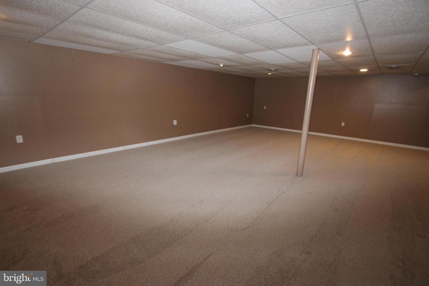 New Castle, Delaware, 19720, United States, 4 Bedrooms Bedrooms, ,3 BathroomsBathrooms,Residential,For Sale,2049034