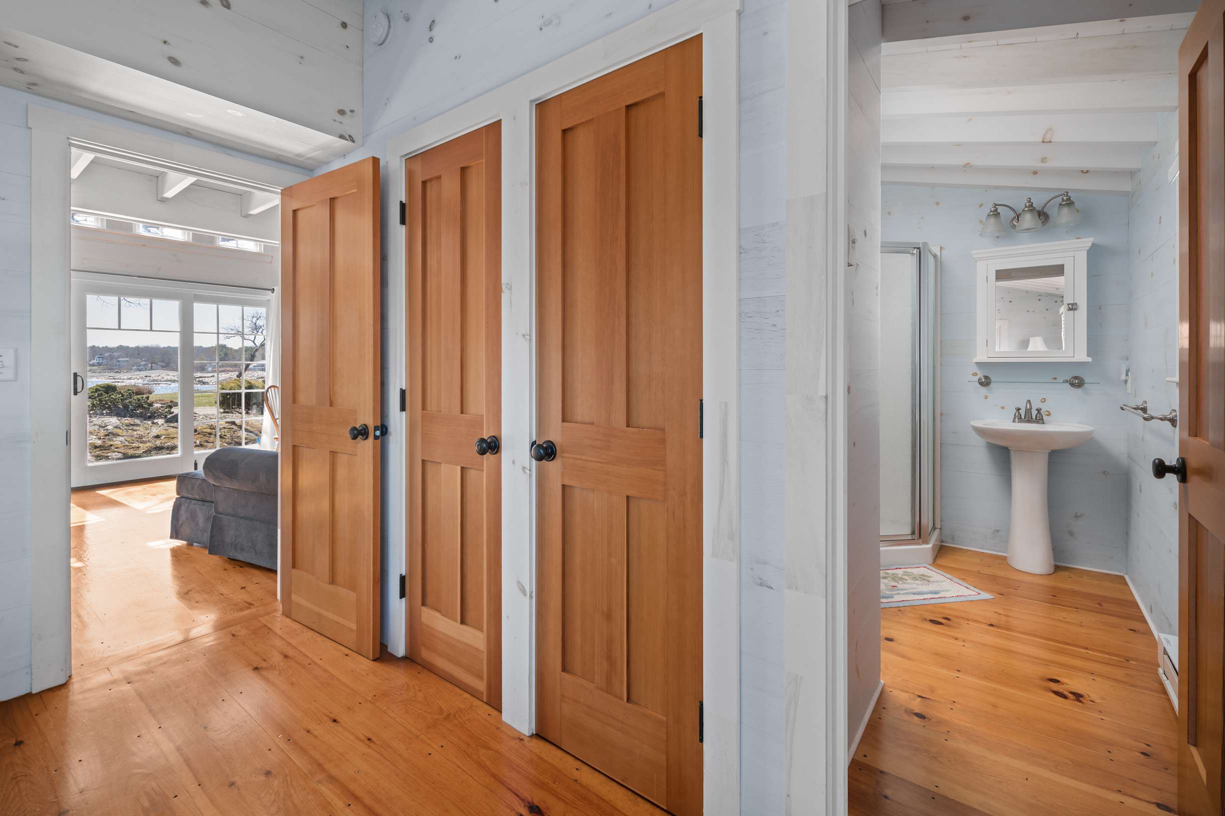  Oceanfront Compound - Main House + Two, 1 Bedroom Cottages in Cape Neddick - 物件實景