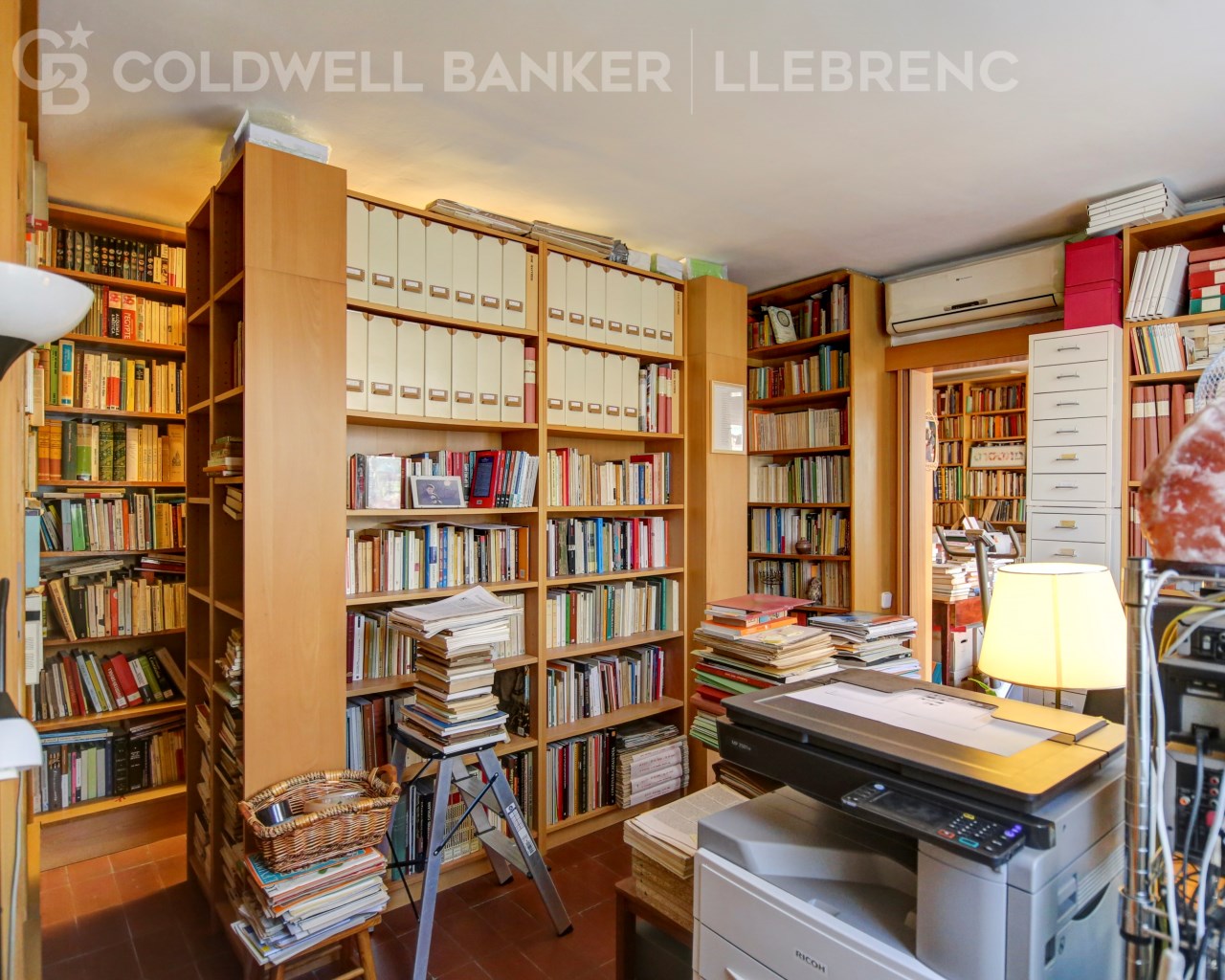 Barcelona, Catalonia, ES, 4 Bedrooms Bedrooms, ,1 BathroomBathrooms,Residential,For Sale,1622772