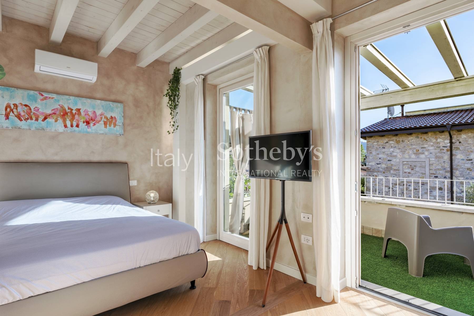  Detached home within a residential complex with swimming pool - 物件實景