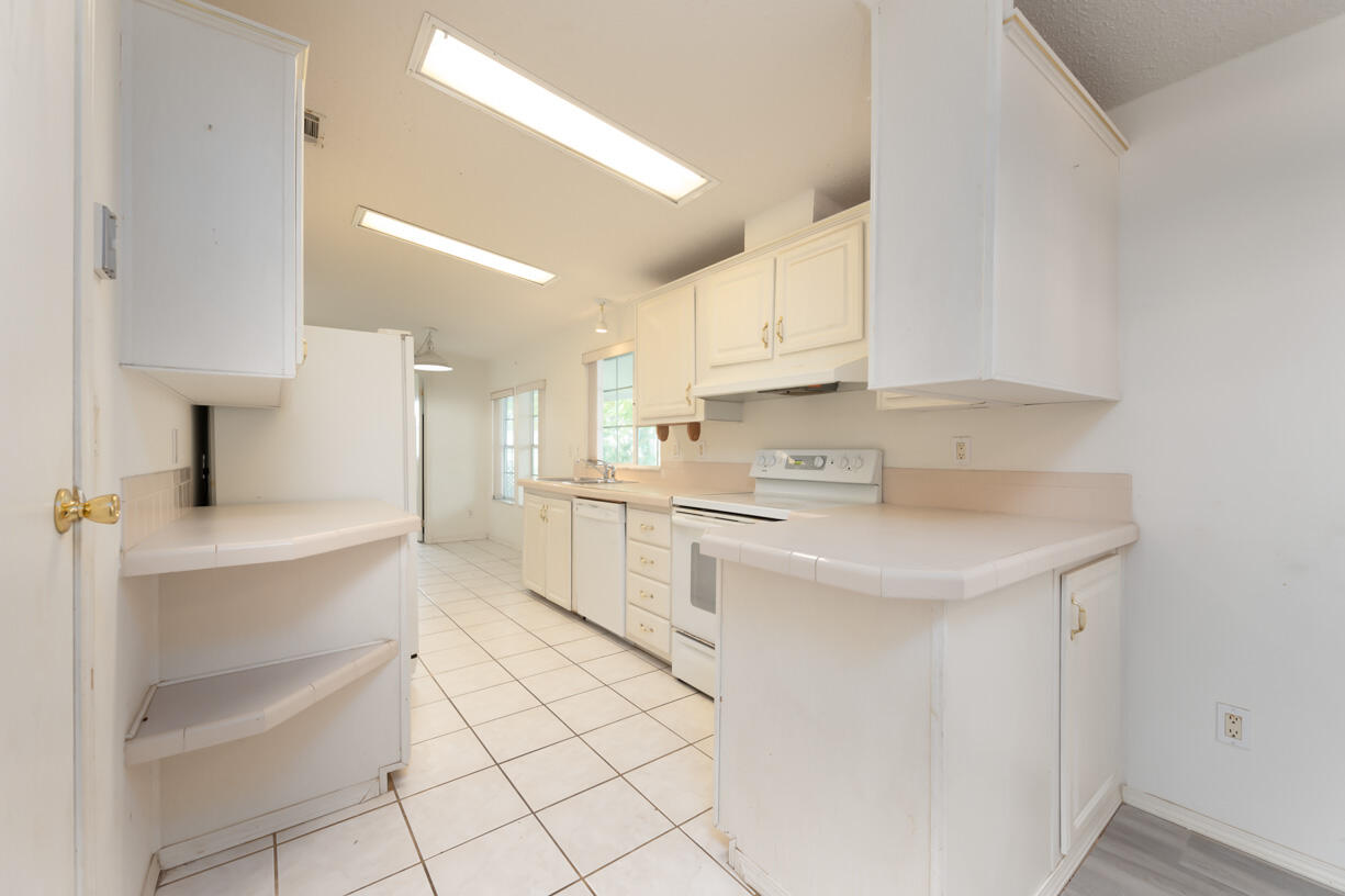 Geiger Key, Florida, 33040, United States, 4 Bedrooms Bedrooms, ,2 BathroomsBathrooms,Residential,For Sale,1837385