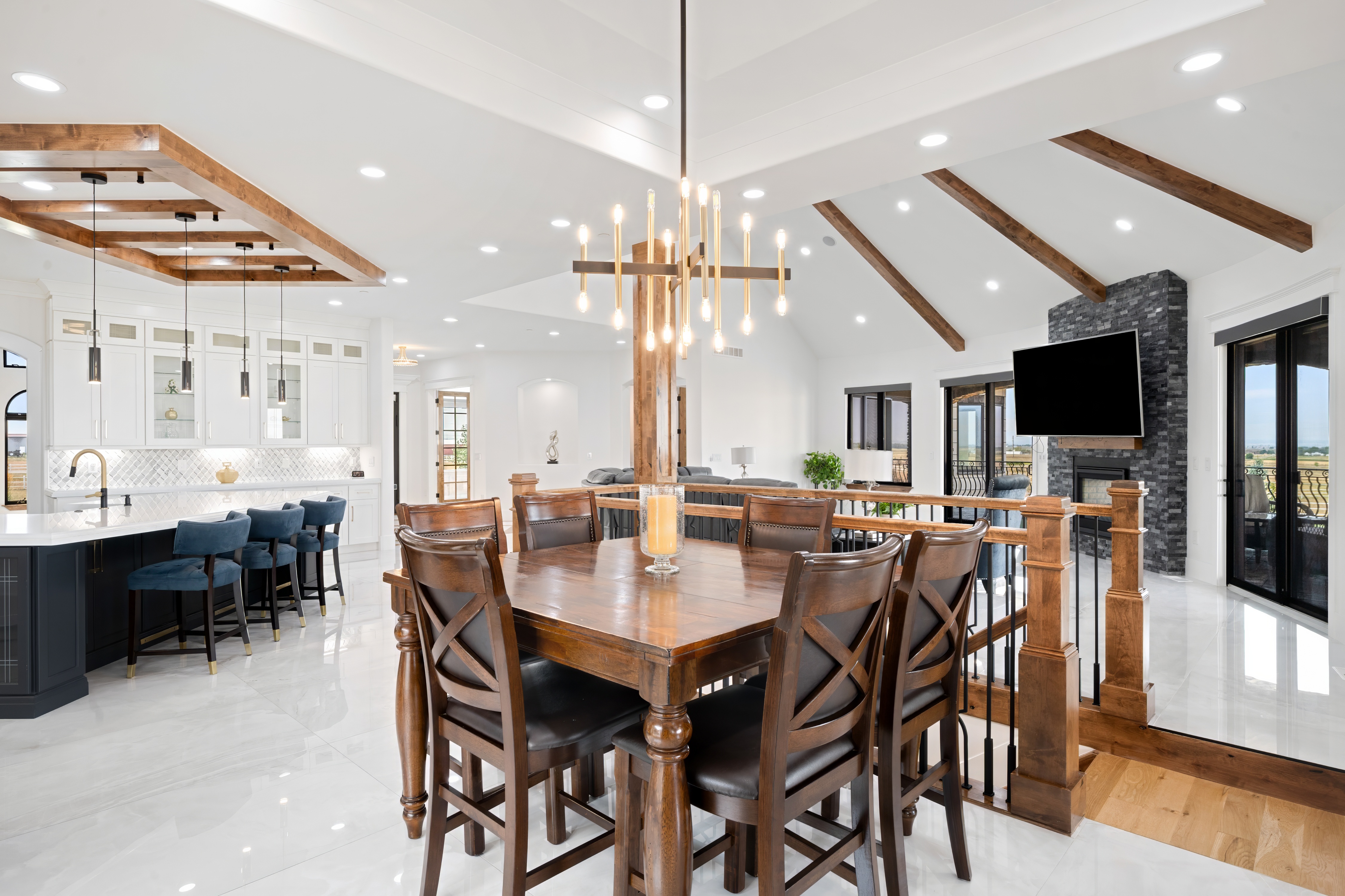  Breathtaking custom estate on 35 agriculturally zoned acres - 物件實景