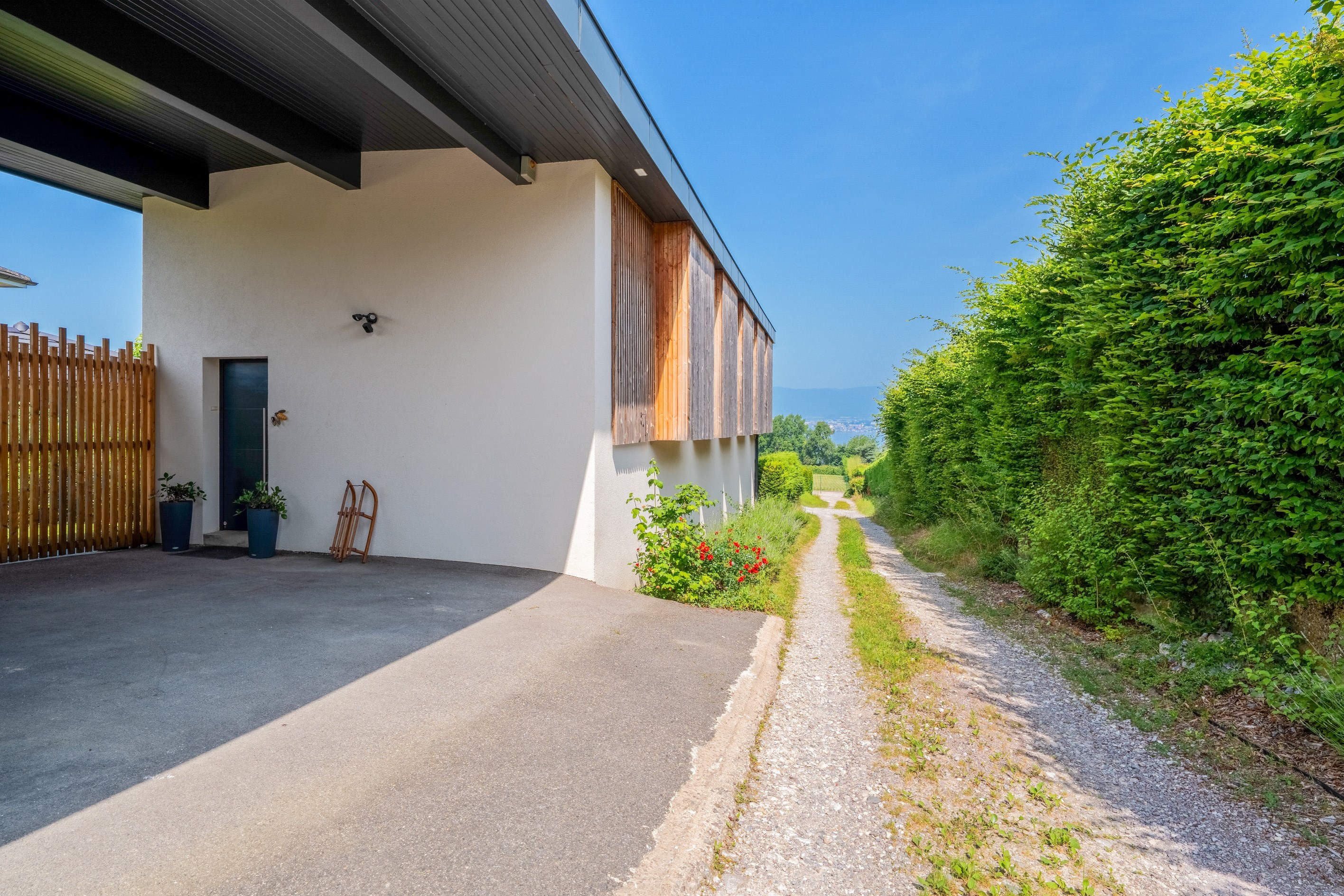  Elegant Contemporary Villa with Lake View - 物件實景
