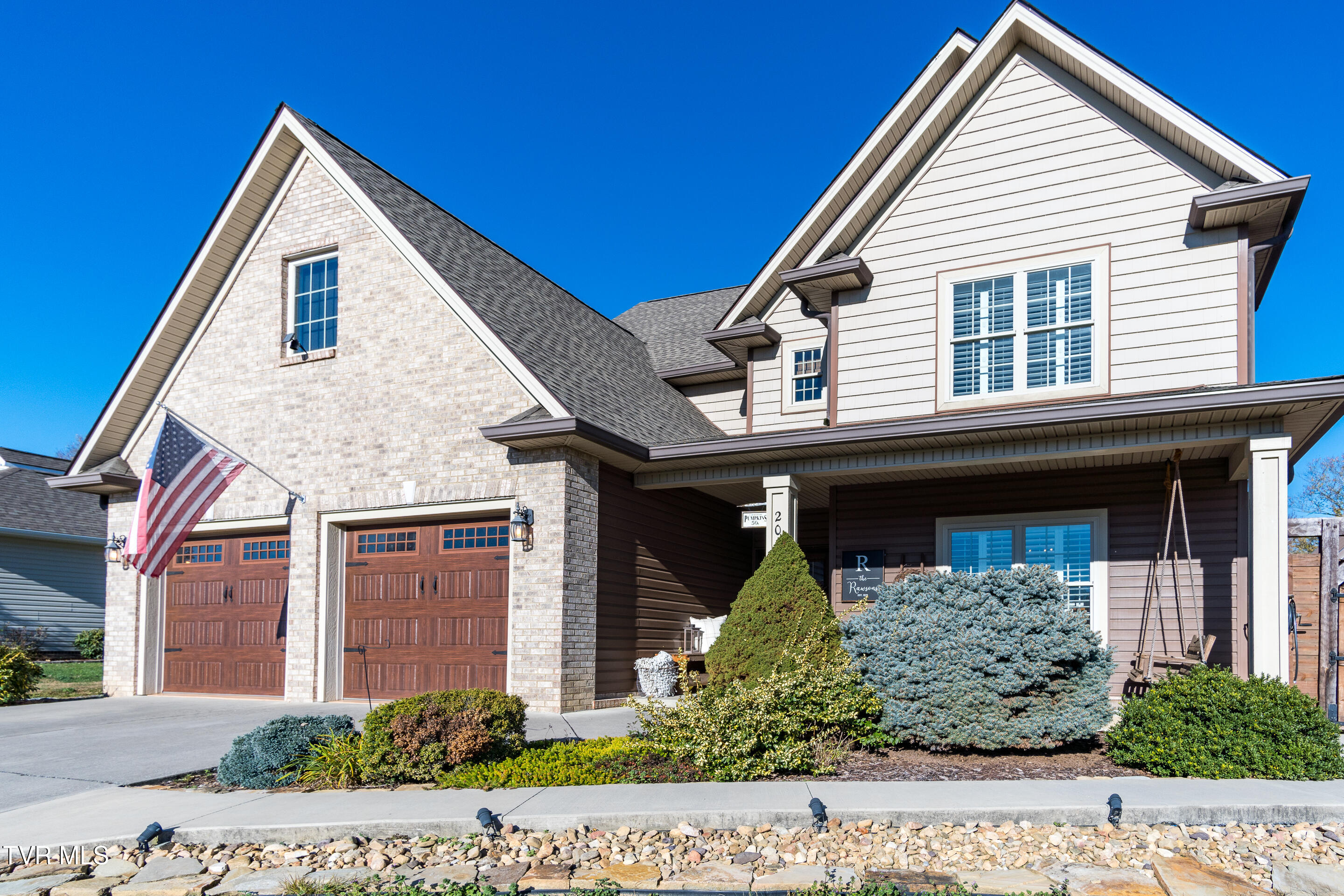 Piney Flats, Tennessee, 37686, United States, 4 Bedrooms Bedrooms, ,4 BathroomsBathrooms,Residential,For Sale,2005173