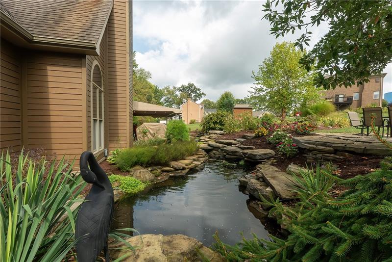 Finleyville, Pennsylvania, 15332, United States, 4 Bedrooms Bedrooms, ,4 BathroomsBathrooms,Residential,For Sale,1985685