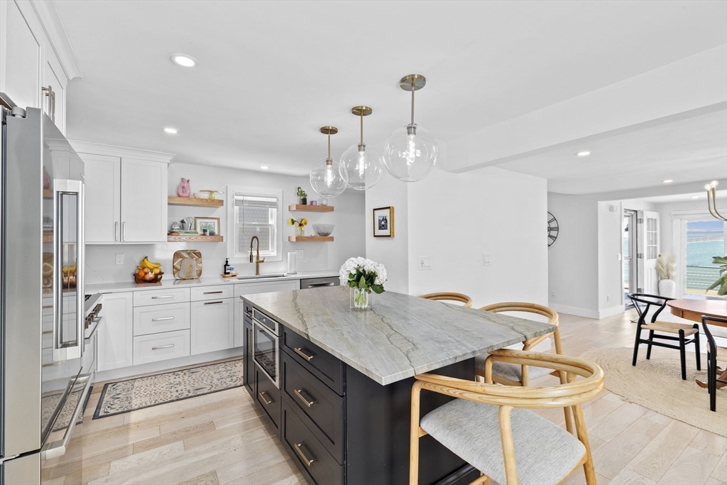 Quincy, Massachusetts, 02169, United States, 3 Bedrooms Bedrooms, ,3 BathroomsBathrooms,Residential,For Sale,1907592