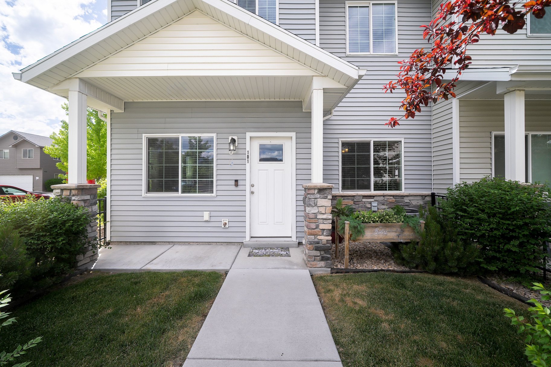  Charming, Very Clean End Unit Townhome in Logan - 物件實景