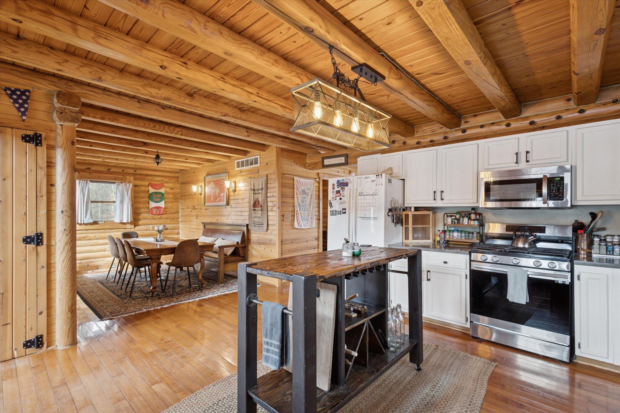 Addison, Michigan, 49220, United States, 4 Bedrooms Bedrooms, ,2 BathroomsBathrooms,Residential,For Sale,2000711