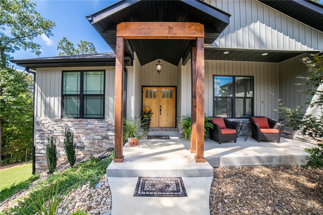 Bella Vista, Arkansas, 72714, United States, 3 Bedrooms Bedrooms, ,3 BathroomsBathrooms,Residential,For Sale,1959156