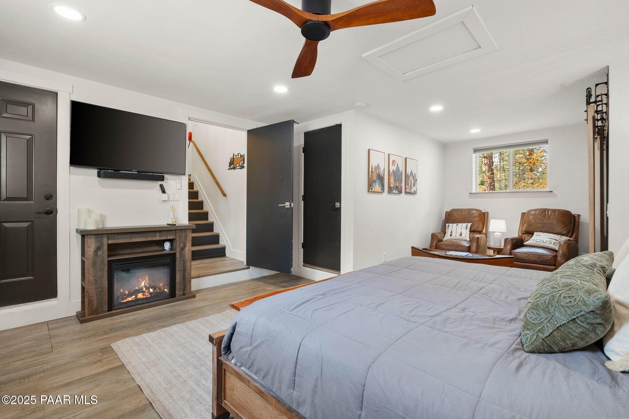 Prescott, Arizona, 86303, United States, 4 Bedrooms Bedrooms, ,3 BathroomsBathrooms,Residential,For Sale,1992968