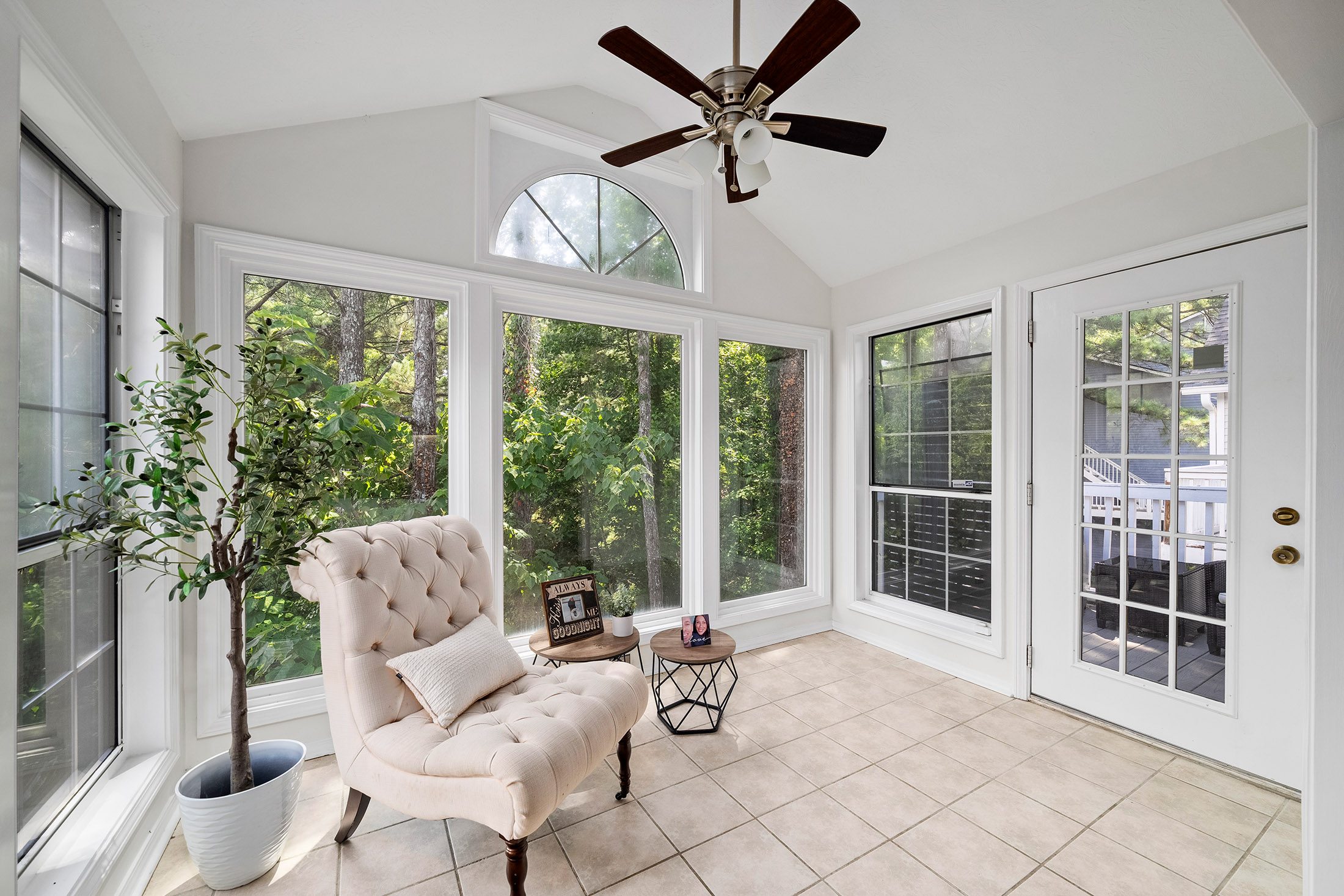  Perfectly Positioned Between the Charm of Downtown Roswell and Sandy Springs - 物件實景