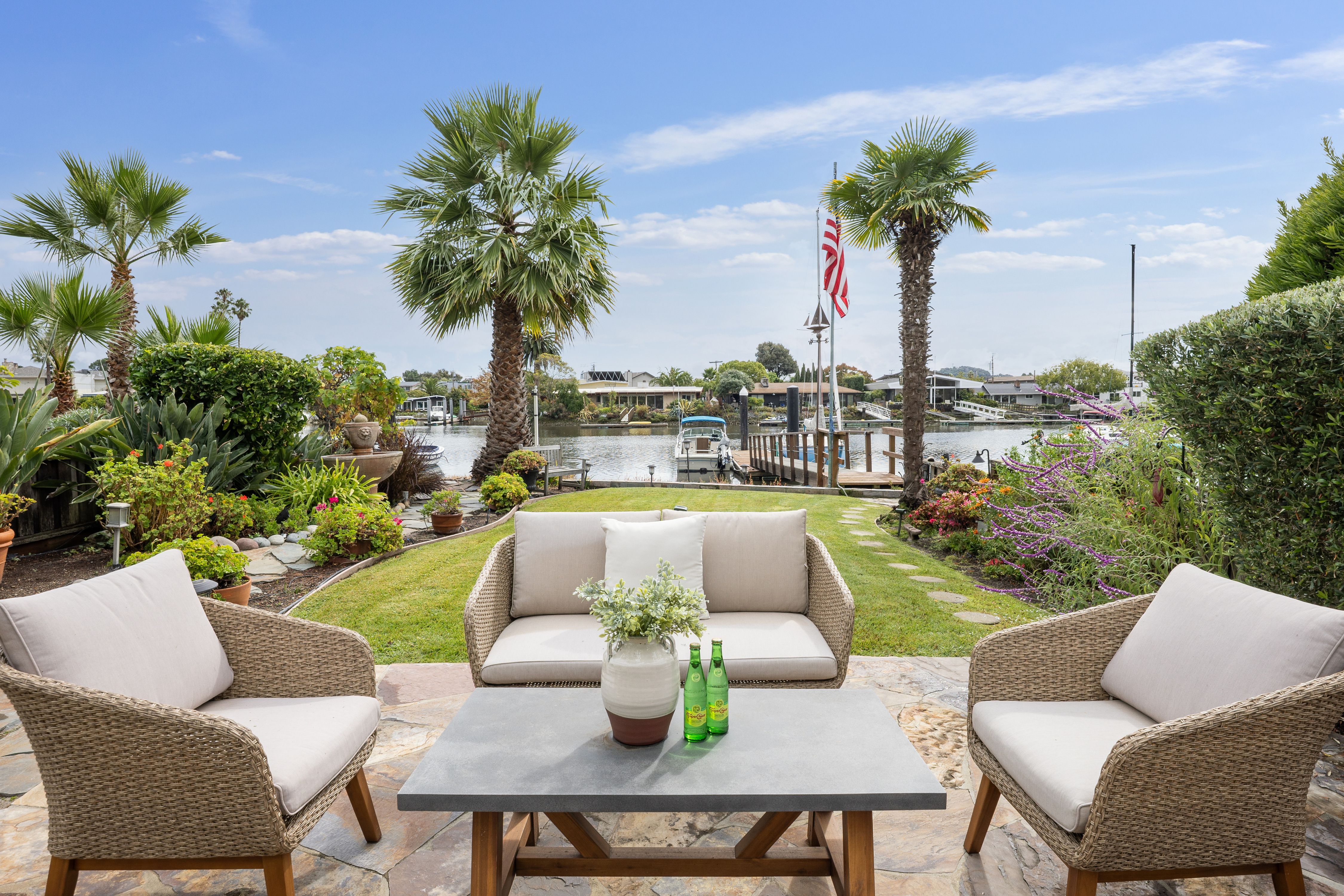 20 Porto Bello Drive 