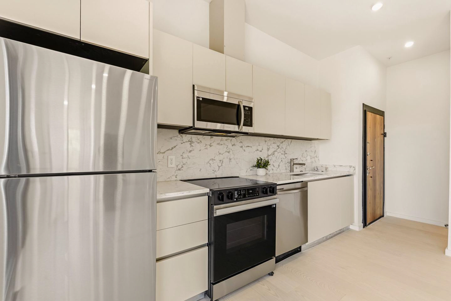  2117 M Street NE, Washington, DC, 20002 - 物件實景
