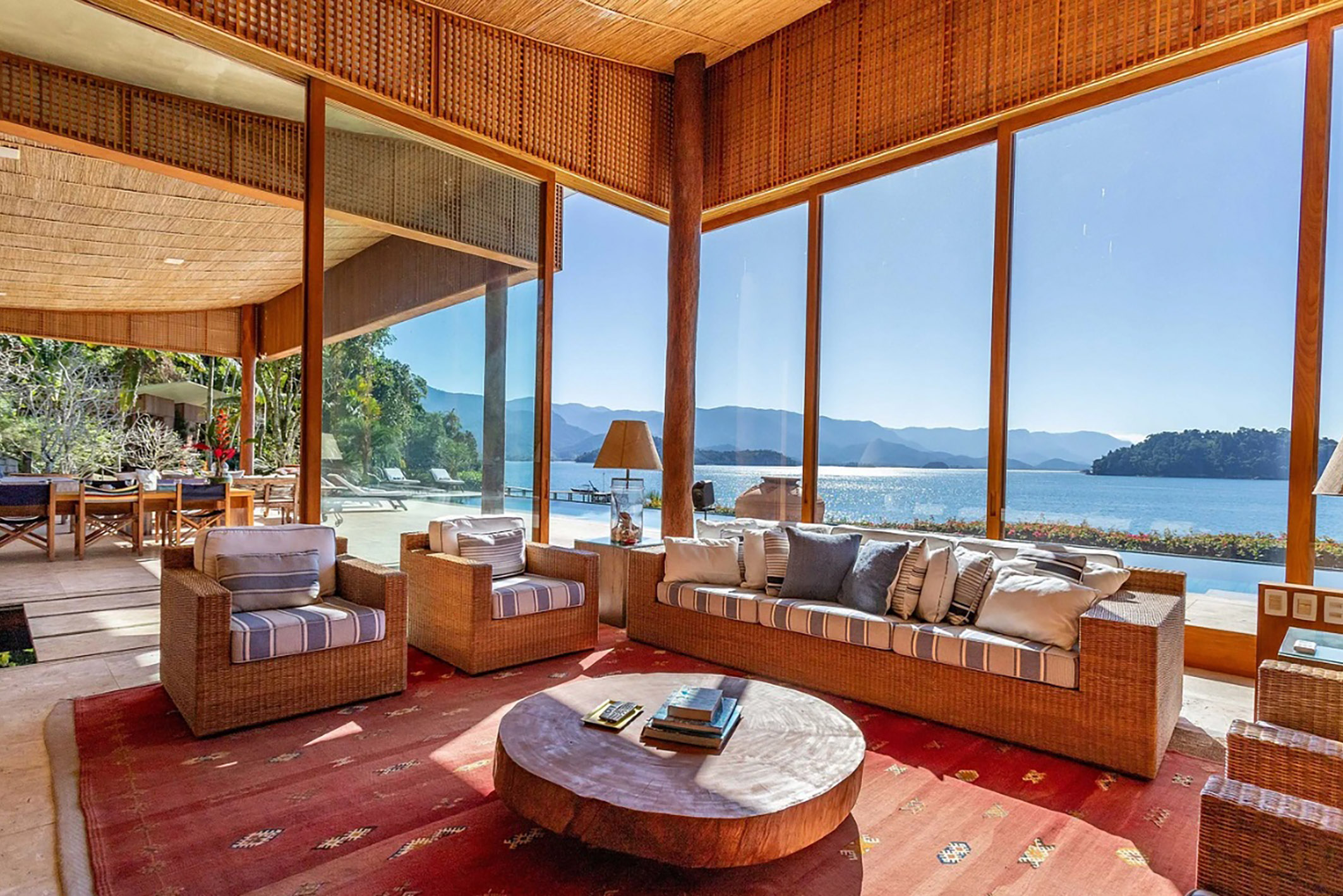  Waterfront estate with private suites and exceptional leisure infrastructure - 物件實景
