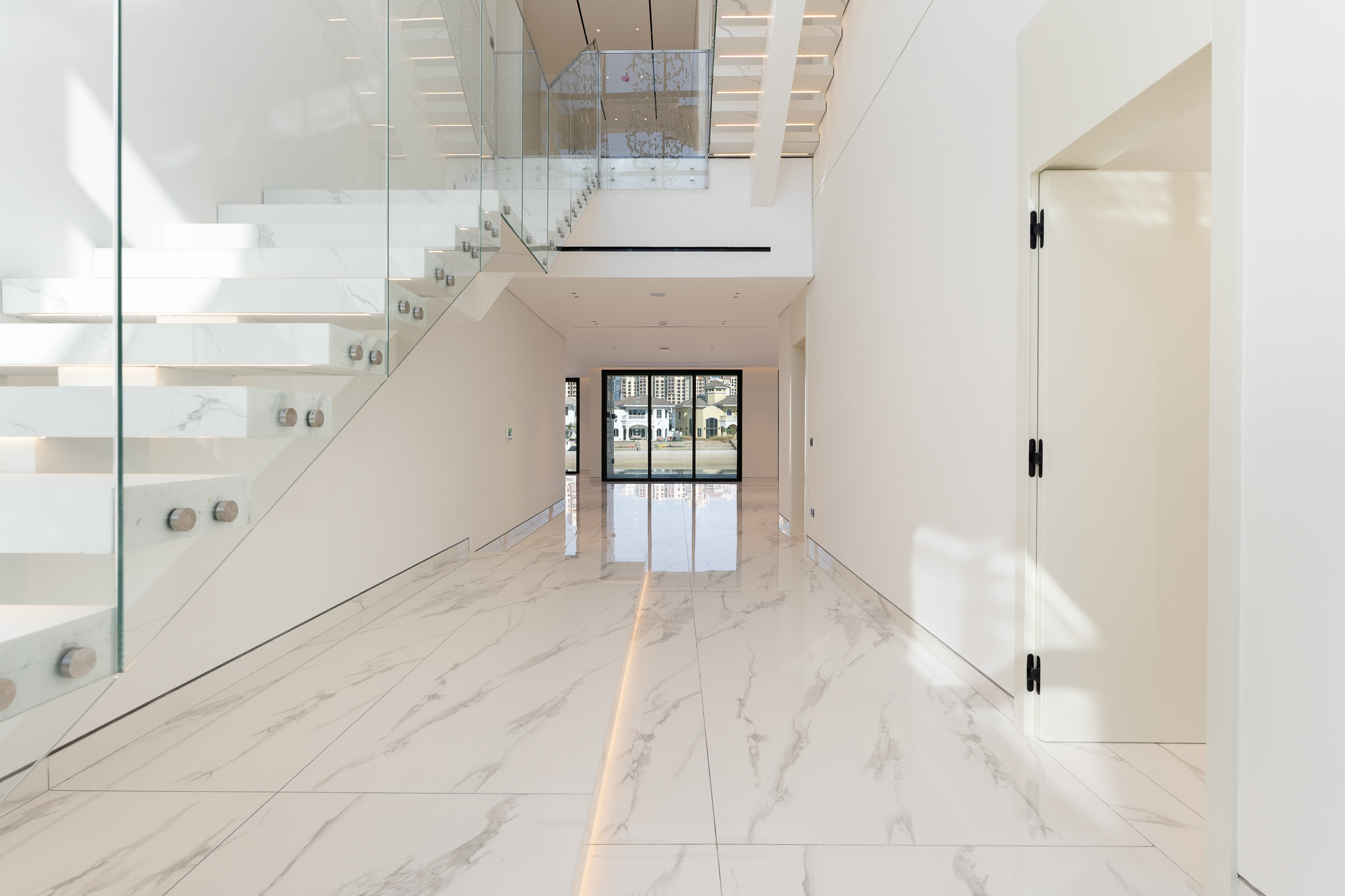  Brand New Modern Villa with Roof Top Terrace at Palm Jumeirah - 物件實景