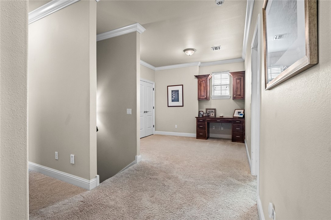 Rogers, Arkansas, 72758, United States, 5 Bedrooms Bedrooms, ,4 BathroomsBathrooms,Residential,For Sale,1882904