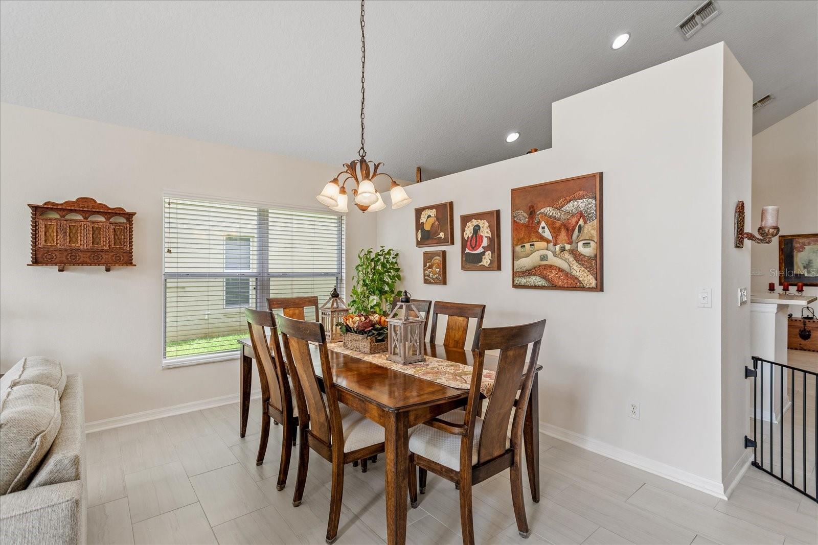 ORLANDO, Florida, 32832, United States, 4 Bedrooms Bedrooms, ,3 BathroomsBathrooms,Residential,For Sale,1915391