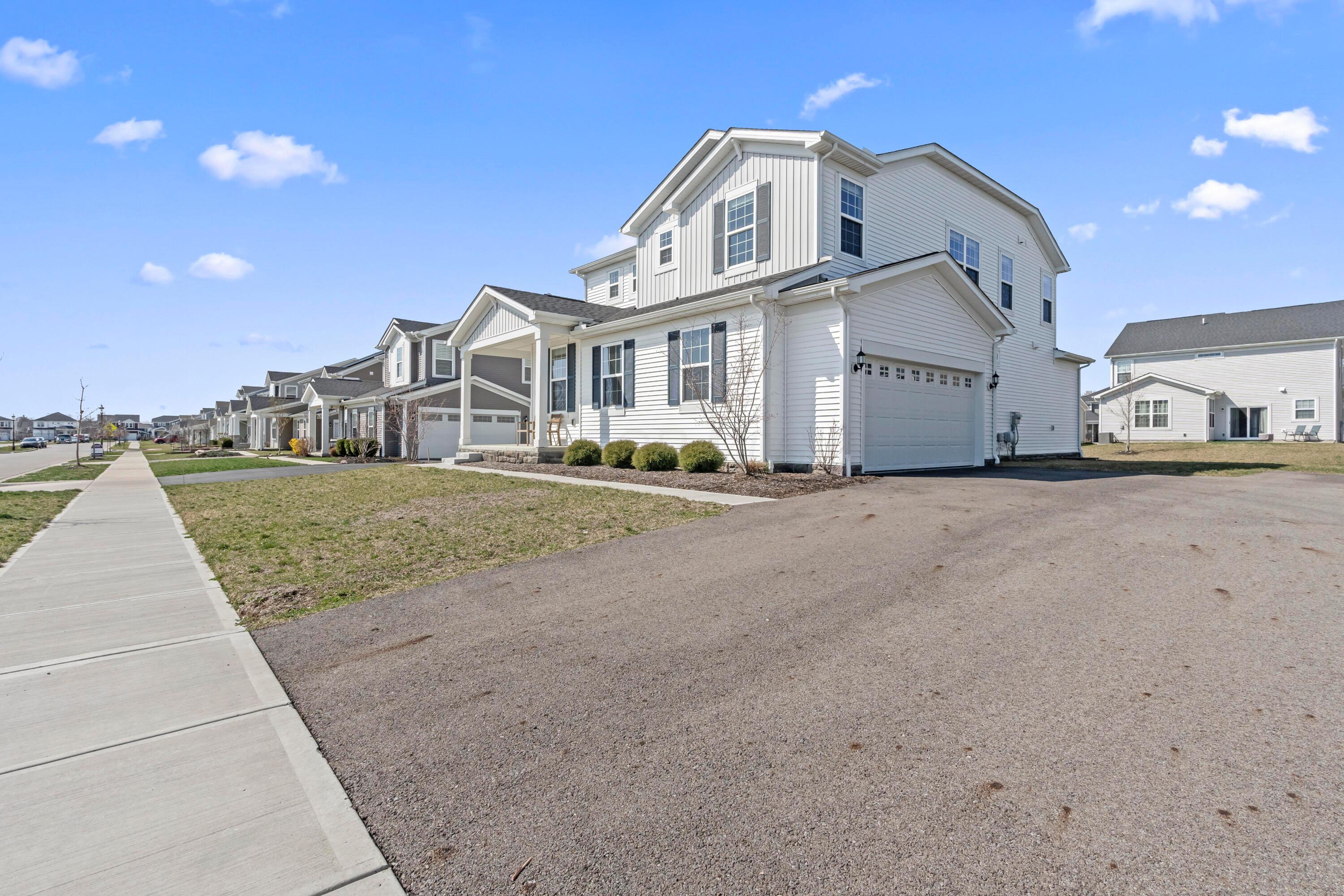 Grove City, Ohio, 43123, United States, 5 Bedrooms Bedrooms, ,3 BathroomsBathrooms,Residential,For Sale,1902042