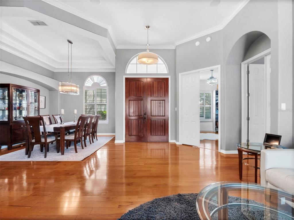 Orlando, Florida, 32819, United States, 5 Bedrooms Bedrooms, ,4 BathroomsBathrooms,Residential,For Sale,1934646