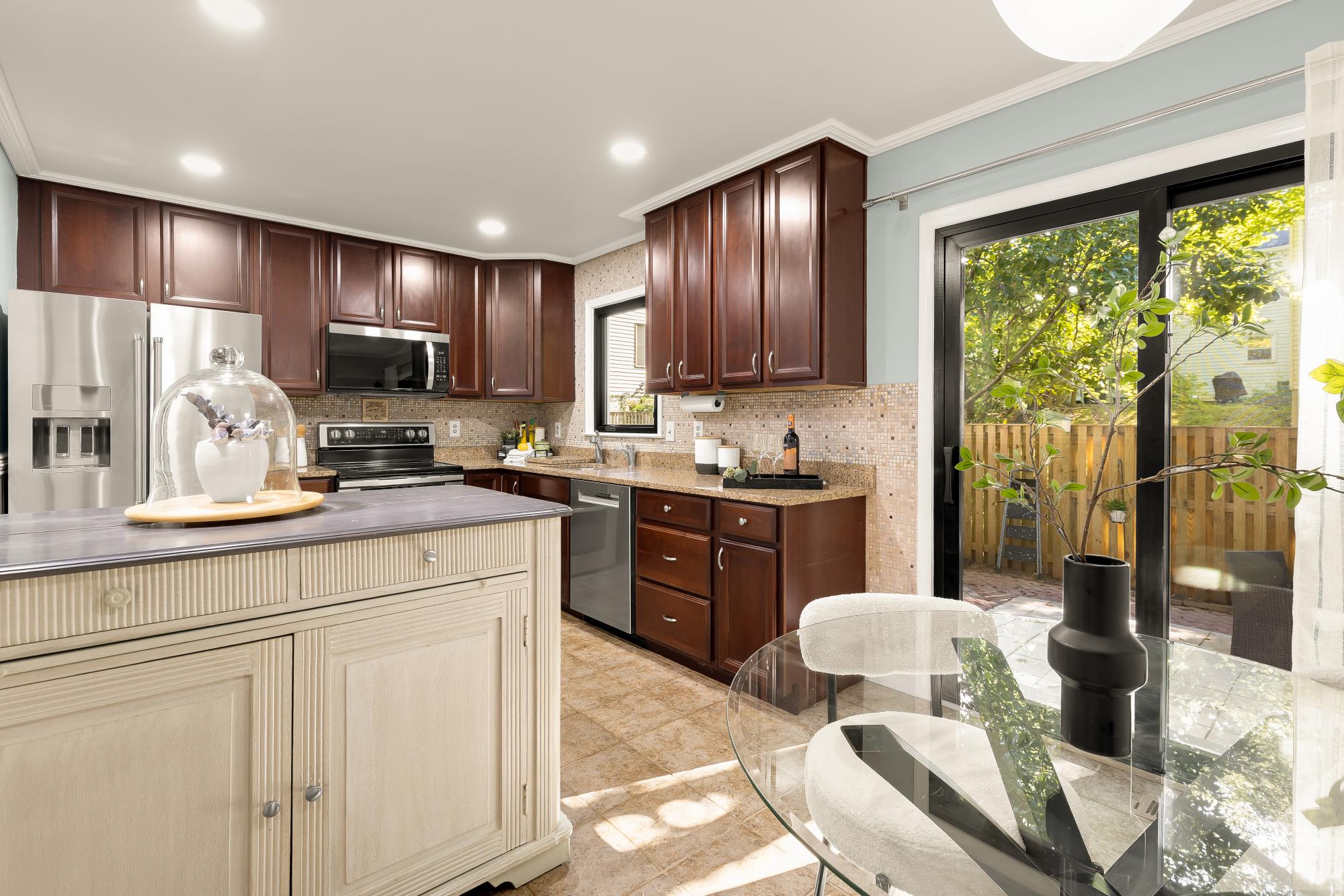  9913 Kingsbridge Drive, Fairfax, VA, 22031 - 物件實景