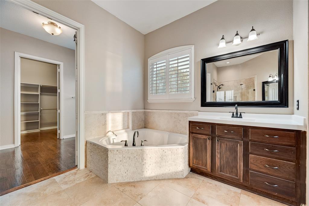 Rowlett, Texas, 75089, United States, 4 Bedrooms Bedrooms, ,3 BathroomsBathrooms,Residential,For Sale,1923074