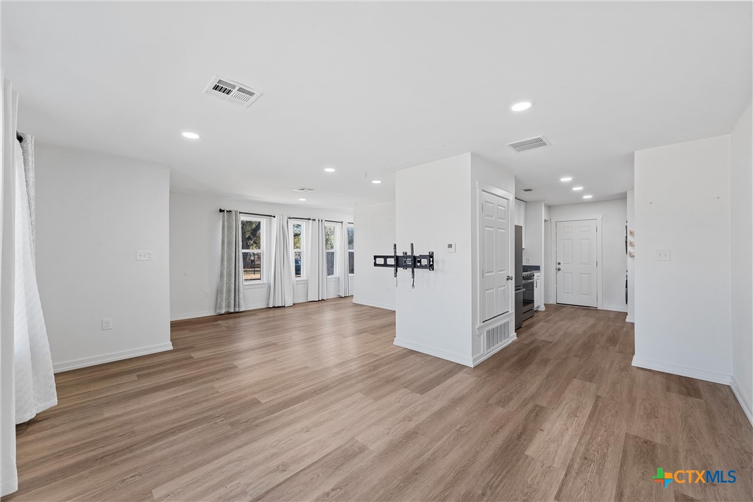 Waco, Texas, 76706, United States, ,Residential,For Sale,1743626