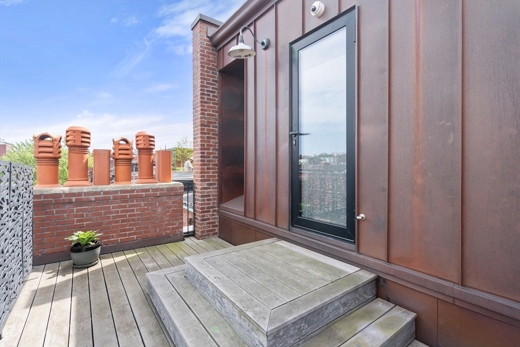 Boston, Massachusetts, 02115, United States, 2 Bedrooms Bedrooms, ,3 BathroomsBathrooms,Residential,For Sale,1818698