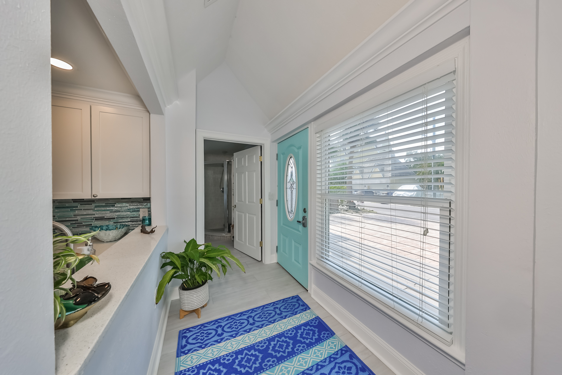 Madeira Beach, Florida, 33708, United States, 2 Bedrooms Bedrooms, ,2 BathroomsBathrooms,Residential,For Sale,1977709