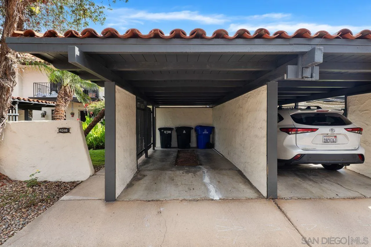 San Diego, California, 92110, United States, 4 Bedrooms Bedrooms, ,3 BathroomsBathrooms,Residential,For Sale,1940951
